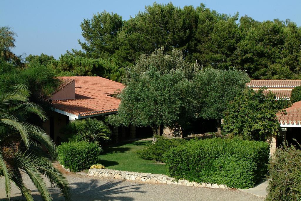 Hotel Ristorante Sa Pedrera Càbras Екстериор снимка